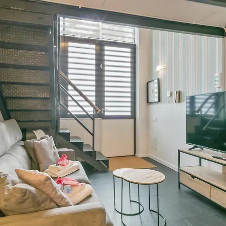 Apartment Alcam Loft Les Corts Barcelona